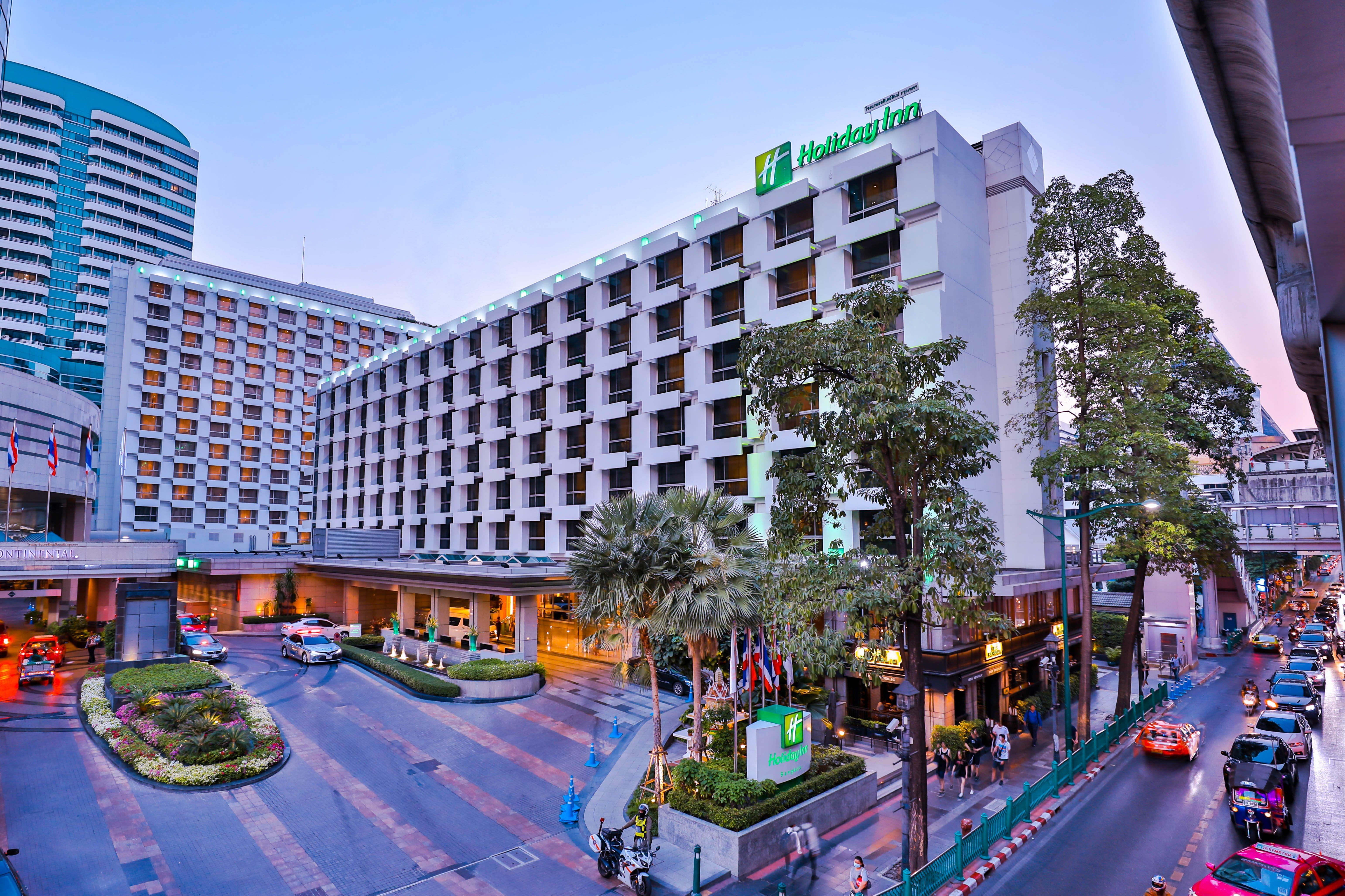 Holiday Inn Bangkok, an IHG Hotel Bagian luar foto