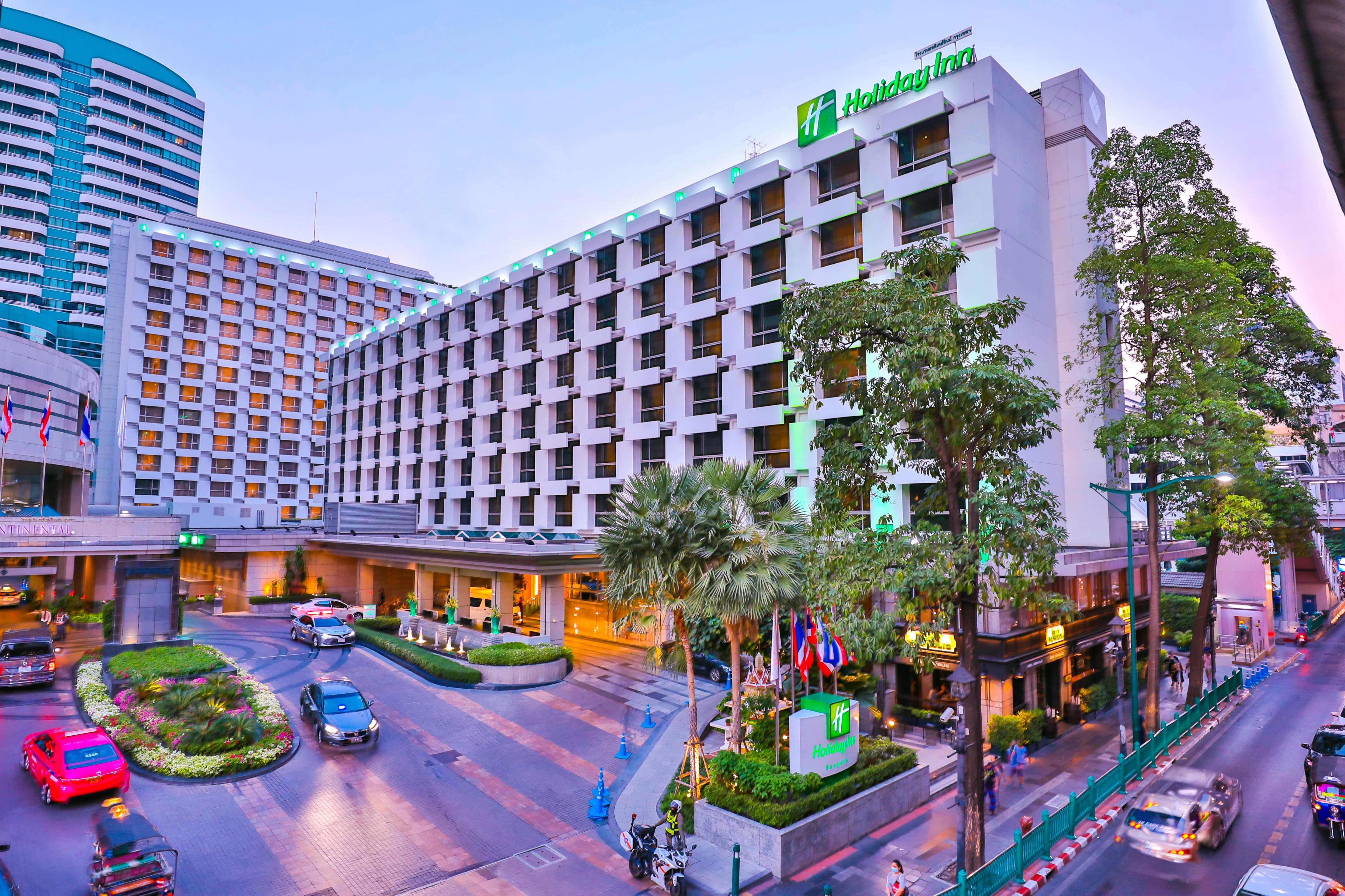 Holiday Inn Bangkok, an IHG Hotel Bagian luar foto